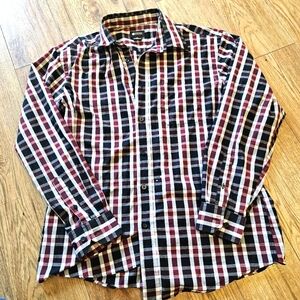 Haggar Clothing Men's Medium plaid long sleeve shirt